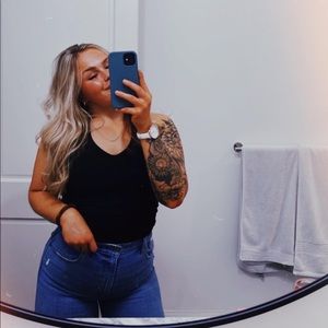 Meet your Posher, Carissa